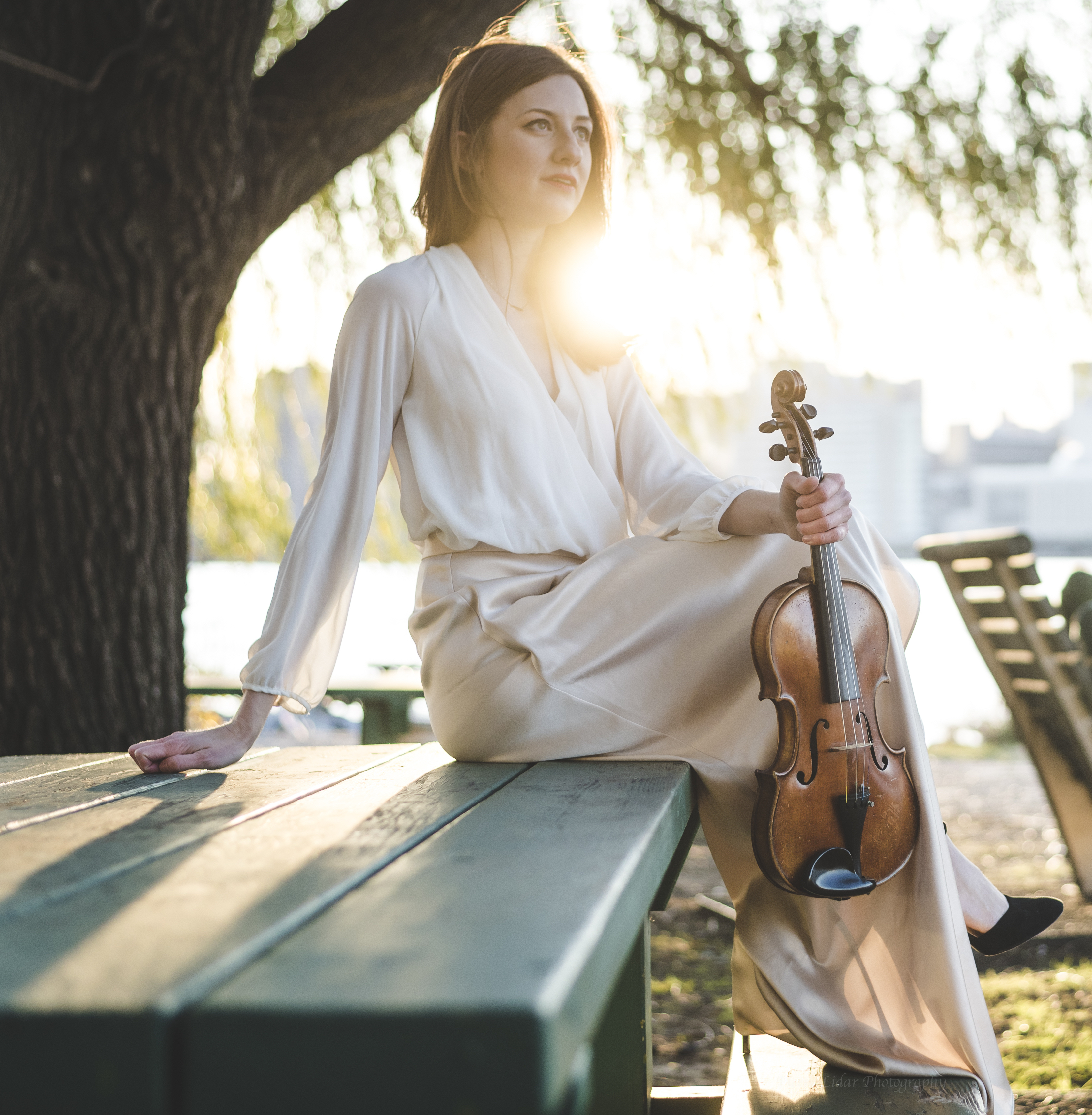 Photo of violinist, Madeleine Jansen